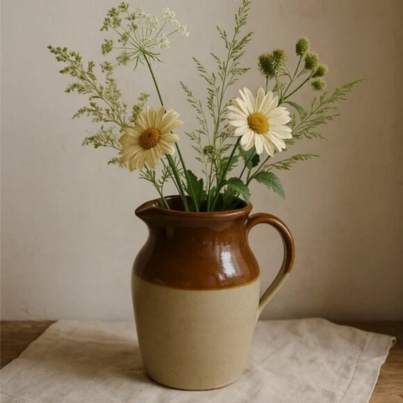 Pearson’s of Chesterfield Stoneware Pitcher – Mid-Century English Cottage Charm - Picture 10 of 10